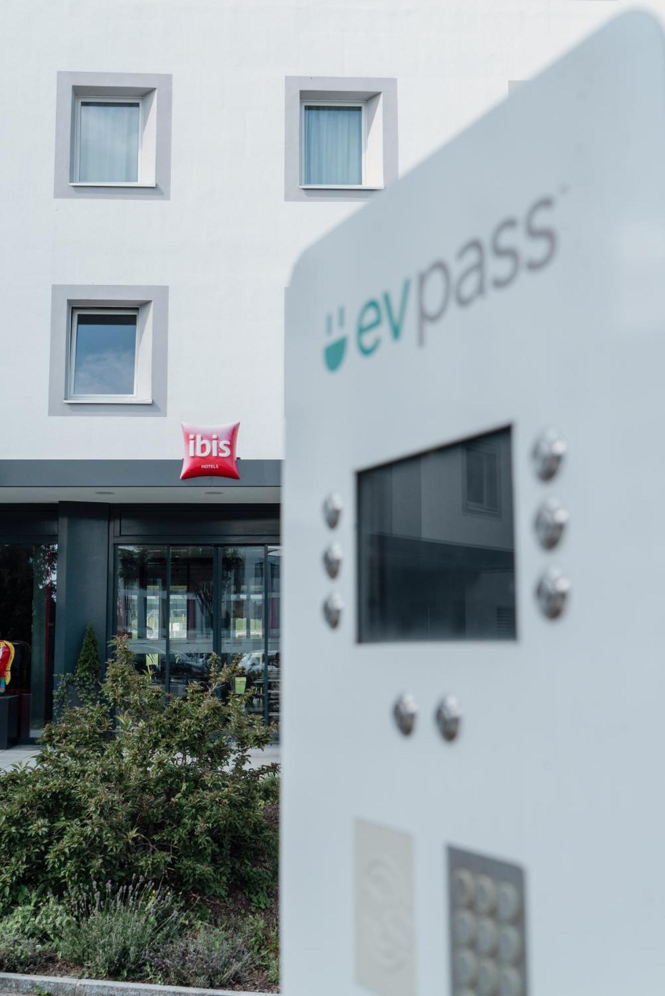 Ibis Bulle - La Gruyere Swiss Bike Hotel Exterior foto